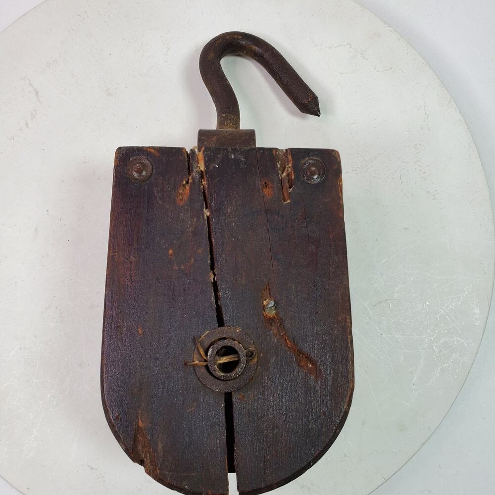 Antique Primitive Wood Pulley Single Wheel Barn Pulley - Picture 9 of 10